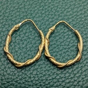 ✨ Vintage 9K Gold Twisted Rope Hoop Earrings ✨